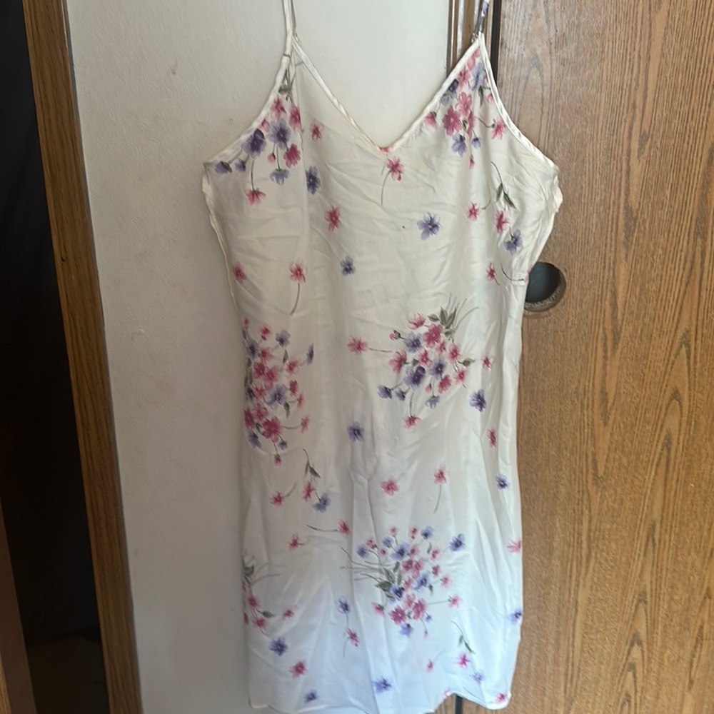 off-white floral dress, unfortunately size not labeled